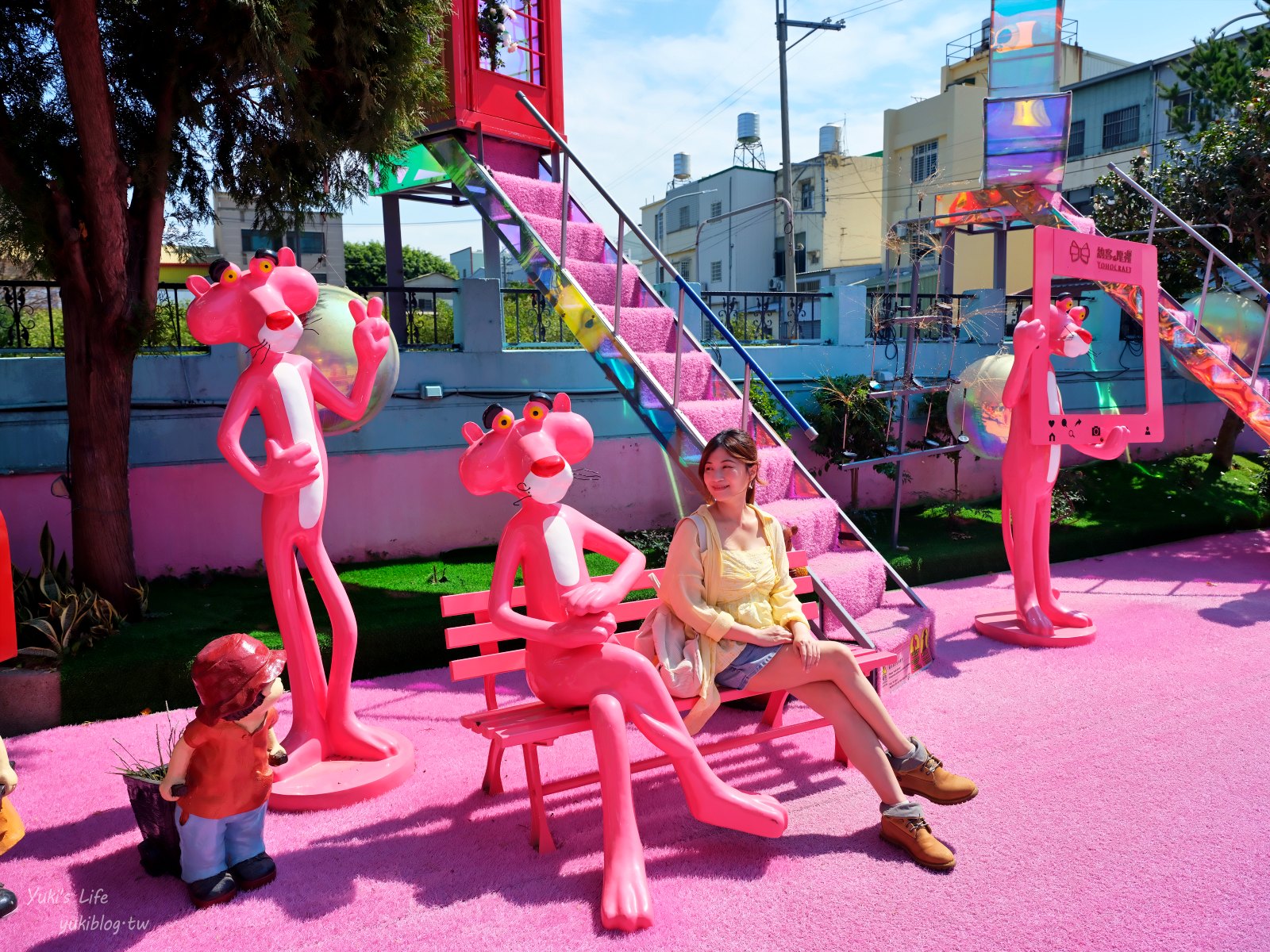 20260302130124_0_96b1ac 【台中后里】約客厚禮築夢手創館：驚艷再訪！全新粉紅草皮頑皮豹、女神階梯、翼手龍直升機溜滑梯，進入童話國度！
