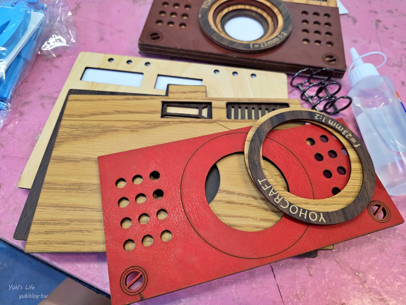 20260302131414_0_01a0c9 【台中后里】約客厚禮築夢手創館：驚艷再訪！全新粉紅草皮頑皮豹、女神階梯、翼手龍直升機溜滑梯，進入童話國度！