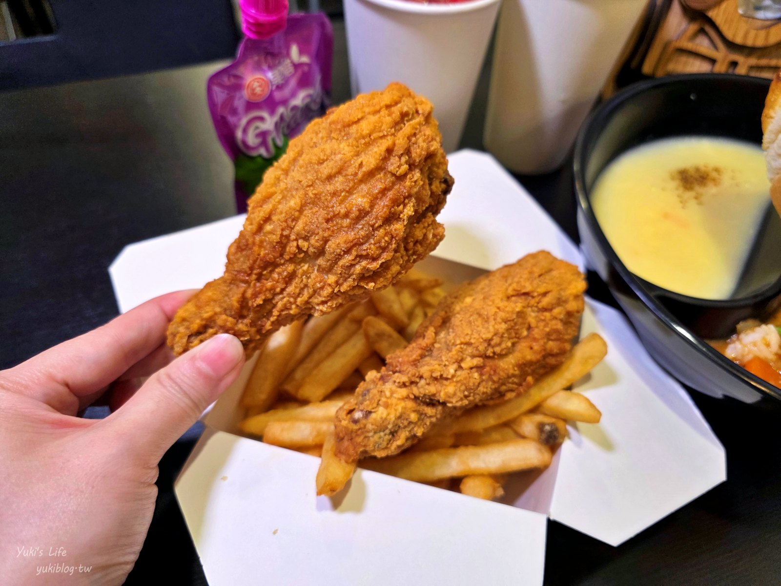 20260302132222_0_56034b 【台中后里】約客厚禮築夢手創館：驚艷再訪！全新粉紅草皮頑皮豹、女神階梯、翼手龍直升機溜滑梯，進入童話國度！