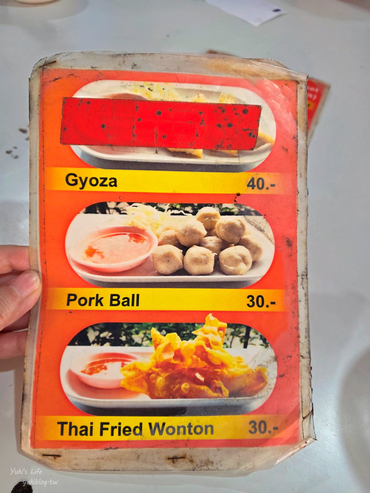 20260313142918_0_eaad63 【清邁必吃美食】3元船麵「Kuaytiaw 3 Baht」CP值爆表！挑戰堆疊高塔的冒險，打卡必訪！