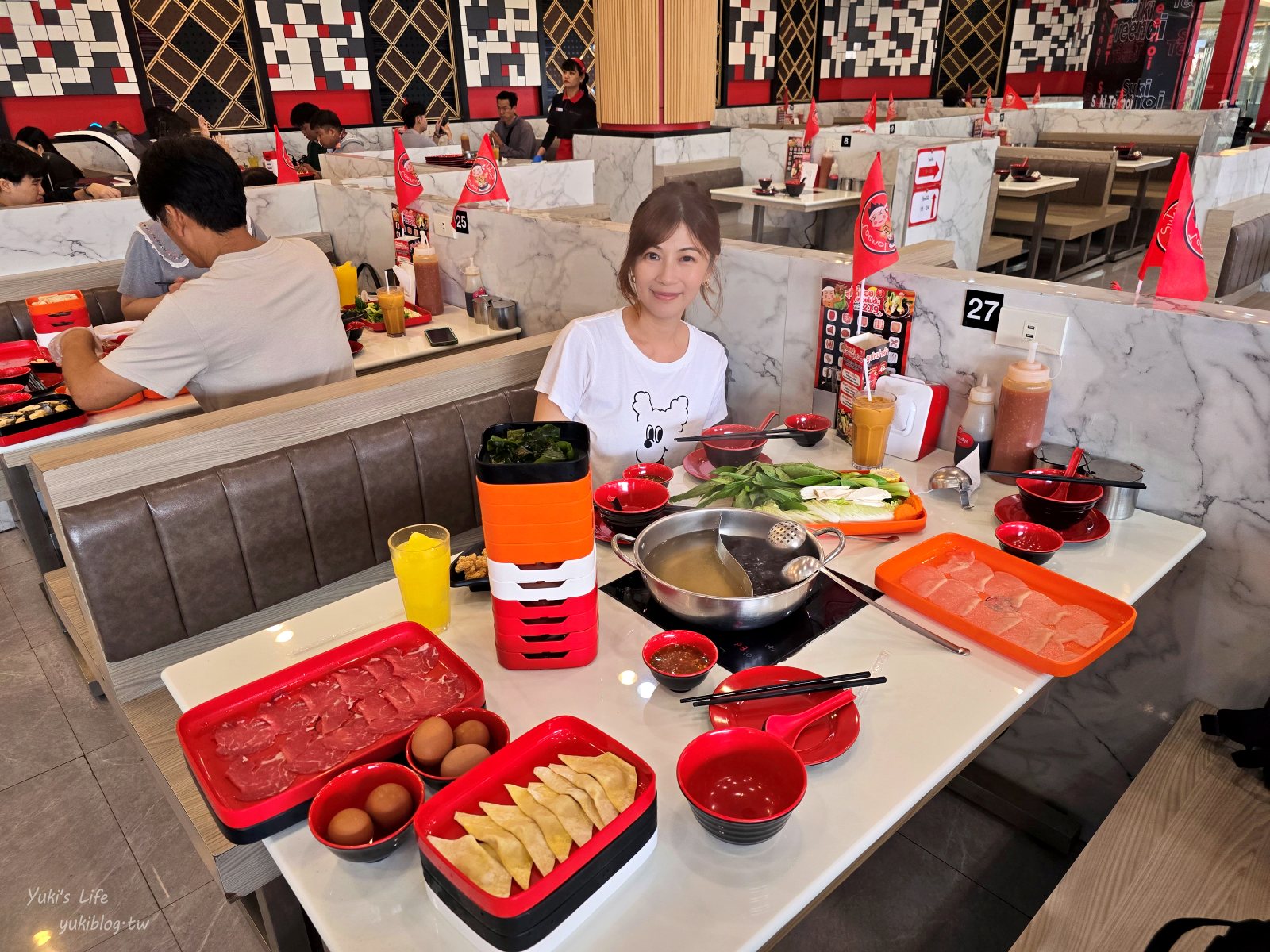 清邁美食【Suki Teenoi】219泰銖 泰式火鍋吃到飽，無限食材和炸物超狂！