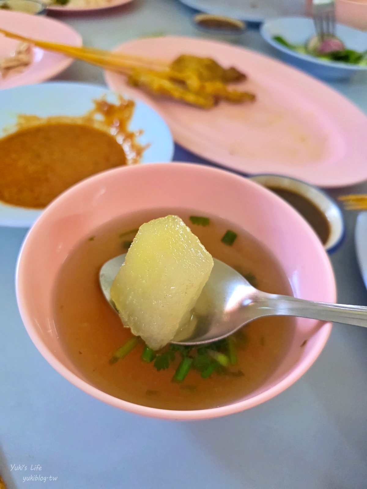 20260313151008_0_8a01c5 清邁古城區美食｜發清海南雞飯(Kiat Ocha)：在地人也愛！懷舊氛圍品嚐道地泰式小吃