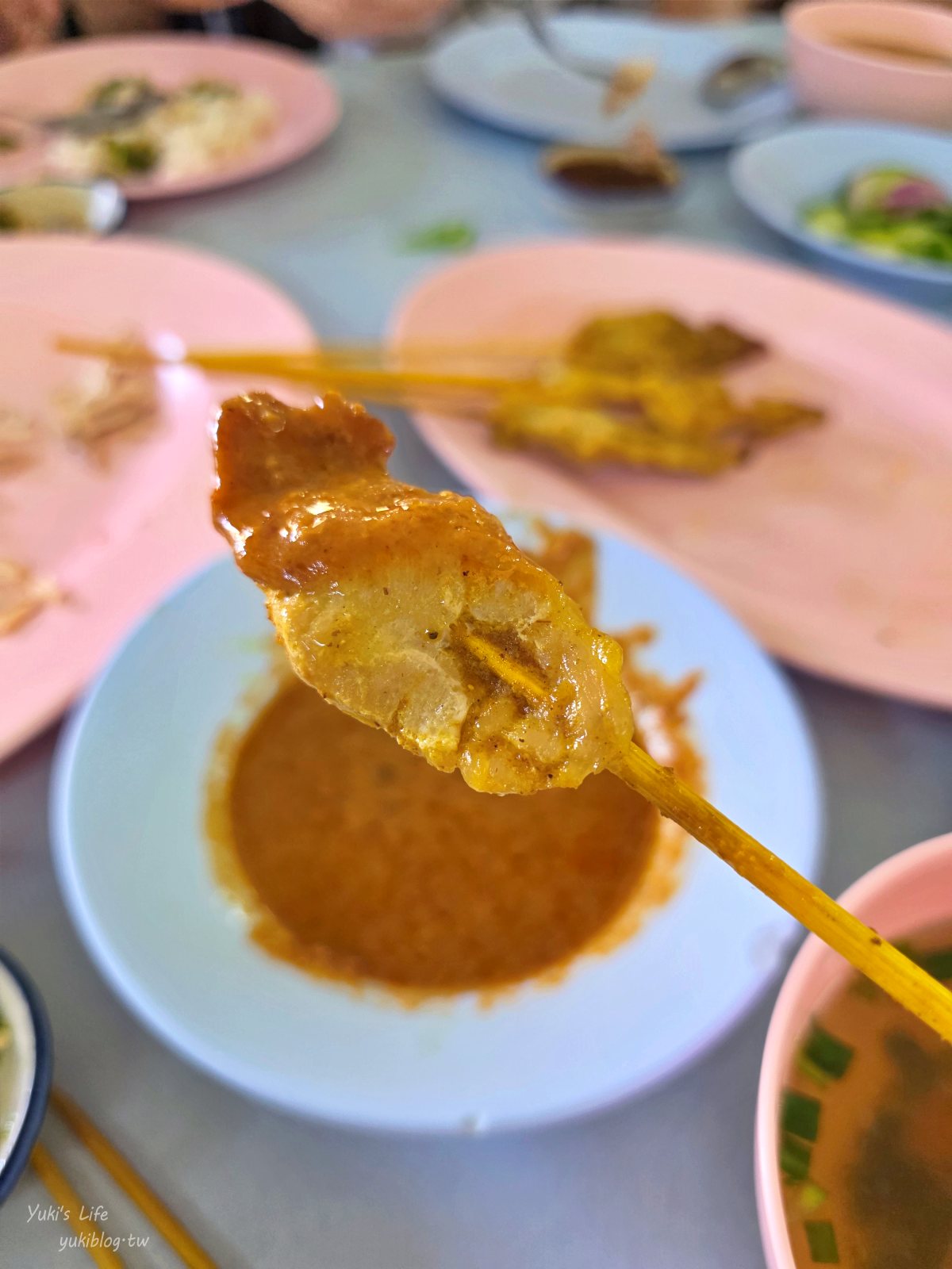 20260313151008_0_f5b618 清邁古城區美食｜發清海南雞飯(Kiat Ocha)：在地人也愛！懷舊氛圍品嚐道地泰式小吃