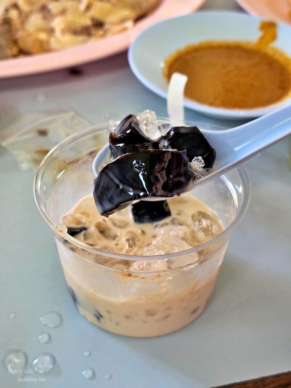 20260313151019_0_40b7e8 清邁古城區美食｜發清海南雞飯(Kiat Ocha)：在地人也愛！懷舊氛圍品嚐道地泰式小吃