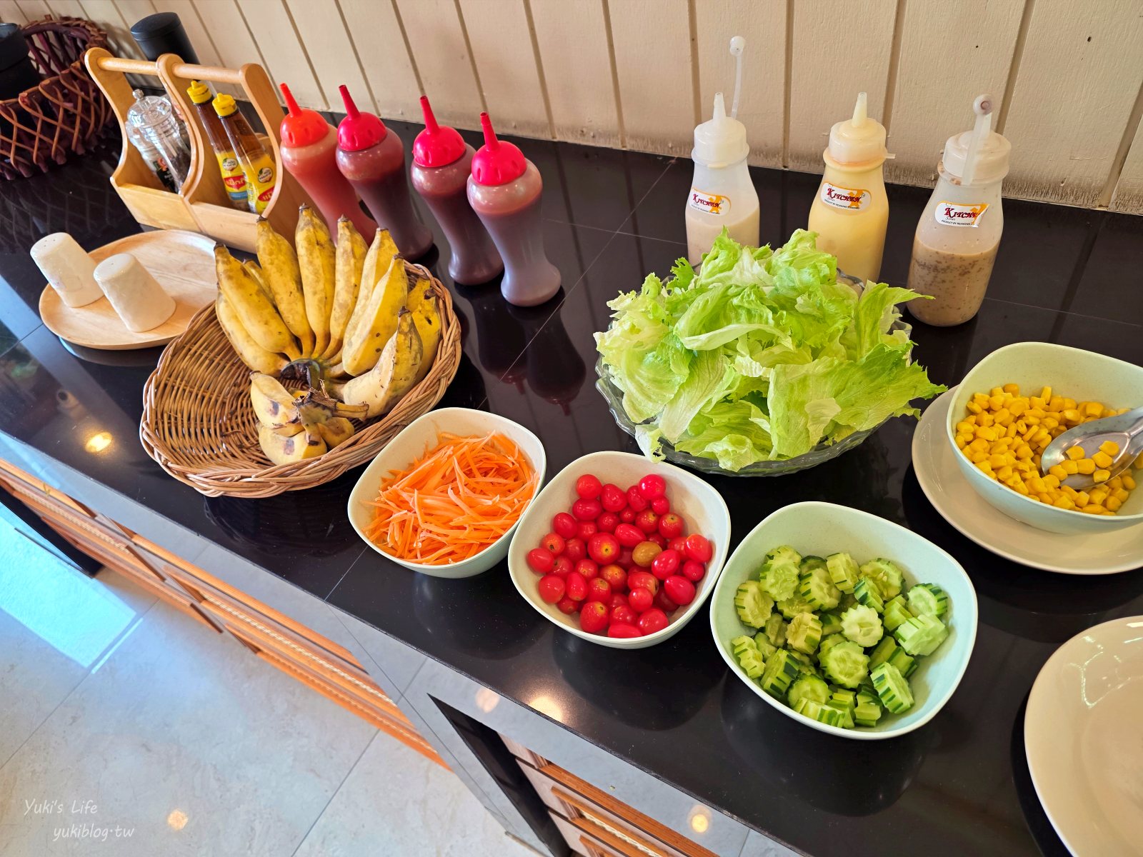 20260429204049_0_37b7e8 清邁老城區平價飯店：De Sripoom Hotel，近夜市不到2千元含早餐！游泳池健身房都有超chill