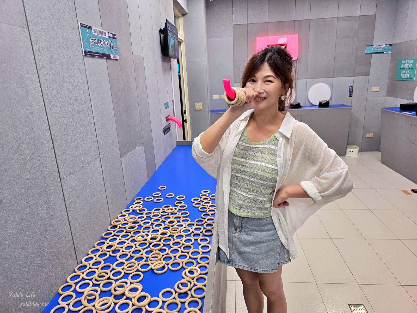 20260521184552_0_42c4b2 宜蘭雨天冷氣景點「頭等倉」真人打地鼠、頭頂鐵鍋過電流棒,荒唐爆笑程度爆表!