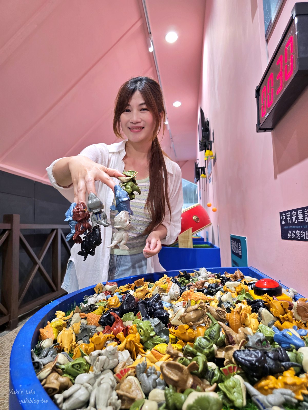 20260521184558_0_646396 宜蘭雨天冷氣景點「頭等倉」真人打地鼠、頭頂鐵鍋過電流棒,荒唐爆笑程度爆表!