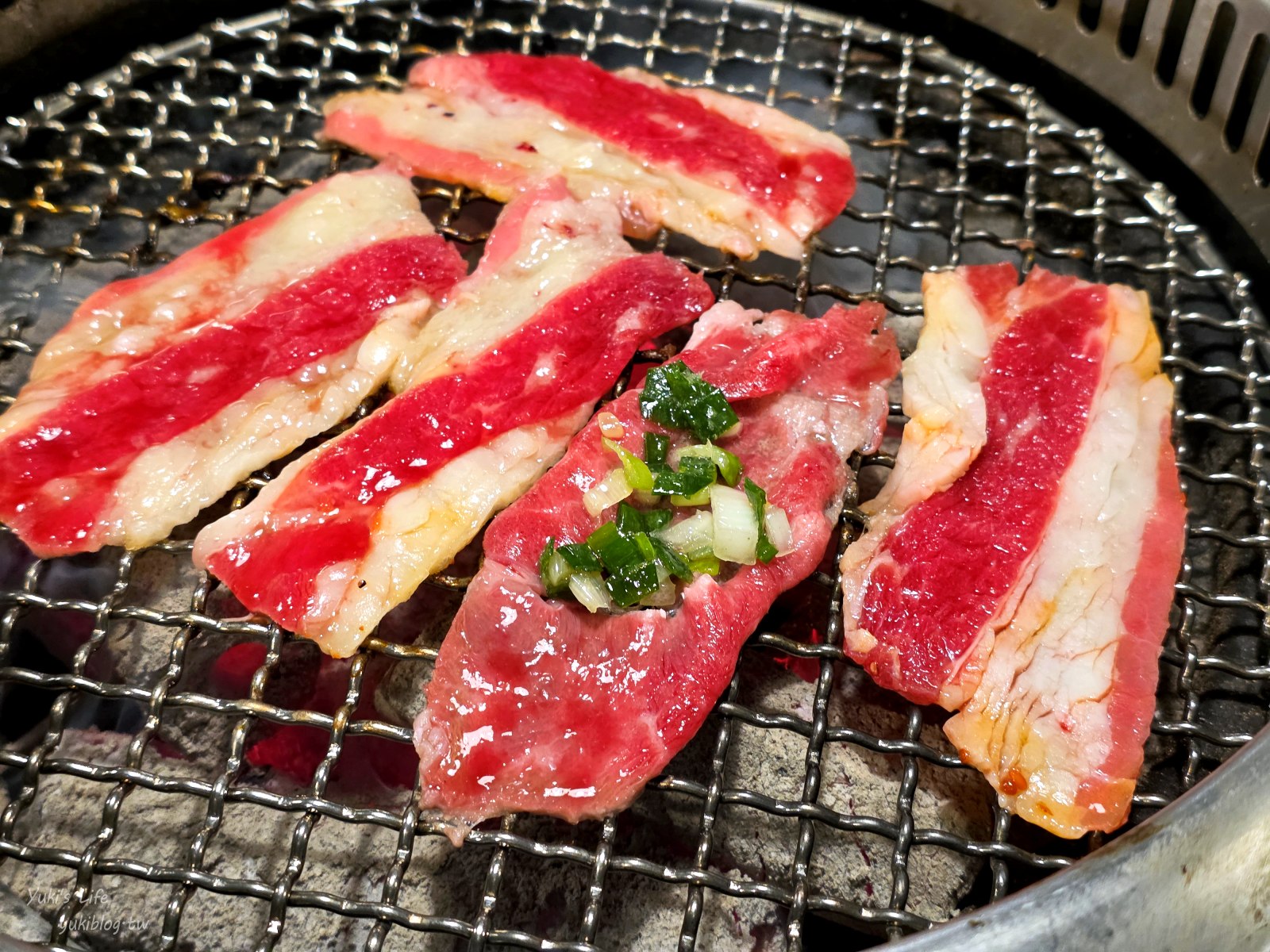 20260522214600_0_1a312a 宜蘭平價吃到飽推薦「天滿燒肉」炭火烤肉$399起、大口吃肉自製牛丼、還有專屬停車場!