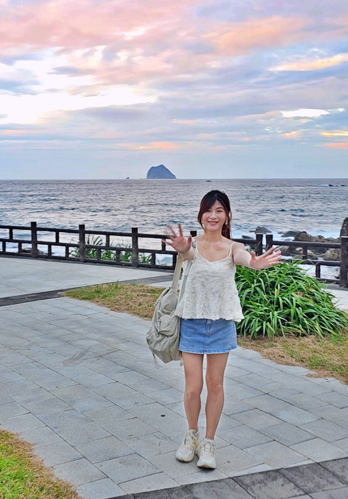 20261018171648_0_36e9e3 【基隆景點】外木山看海吃巨無霸芋圓!芋圓王景觀餐車店:基隆嶼海景第一排,浪漫夕陽約會推薦