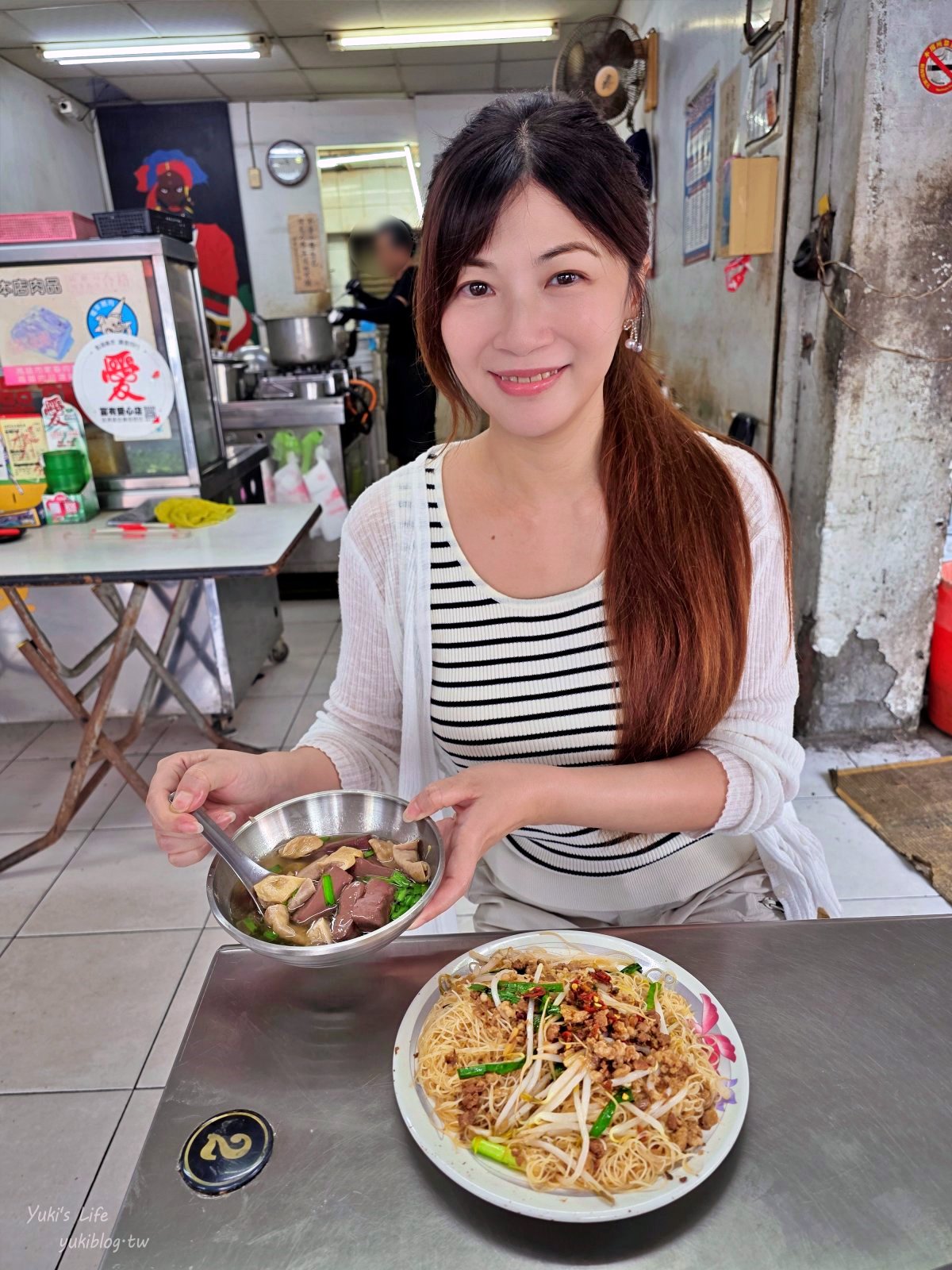 20261030003429_0_03d400 【高雄新興美食】55年老店豬血湯:在地人銅板價早餐這樣吃!