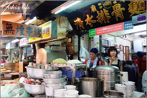 台中美食：豐原廟東夜市，清水排骨麵、金樹鳳梨冰 - yuki.tw