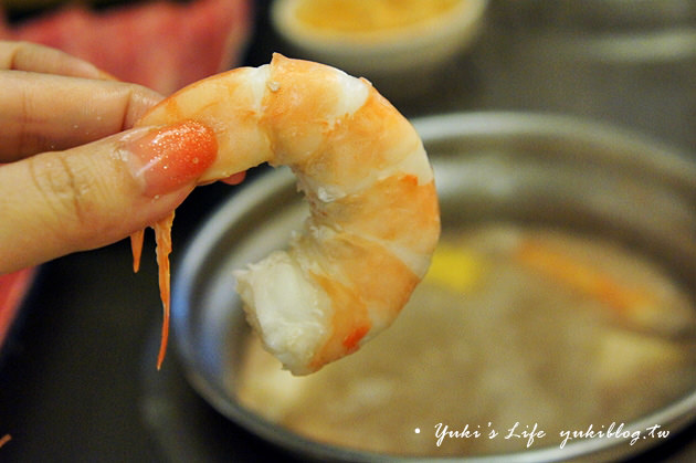 [台北食記]＊金鍋盃小火鍋 ~ 比臉還大的巨蝦真的好酷‧牛奶起士鍋煮海鮮最讚! - yuki.tw