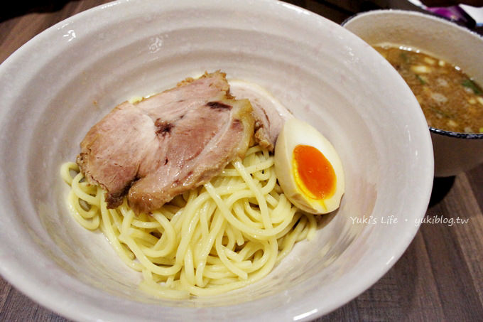 [台北食記]＊麵屋輝‧沾麵和叉燒拉麵都好吃.道地大阪魚系風味（捷運松江南京站） - yuki.tw