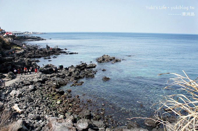 韓國濟洲島旅行【龍頭巖】天海一色.大家來找找傳說中的巨龍吧！ - yuki.tw