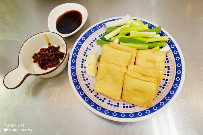 德國BEKA貝卡廚房食譜【茵杜克珍珠鍋-單柄附耳平煎鍋】鮮嫩炸雞×松阪豬拼盤×愛的番茄蛋包飯×香煎鱸魚排×辣醬香炒豆干 - yuki.tw