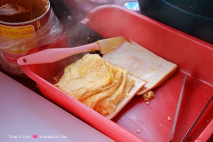 樹林美食【碳烤優格三明治、脆皮蔥抓餅】樹林火車站前站營養碳烤土司、小吃、早餐 - yuki.tw