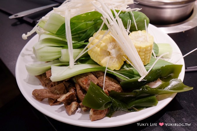 台北吃到飽【精彩火鍋】海鮮、櫻桃鴨肉片盡情享用!CP值高! @台北車站館前店 - yuki.tw