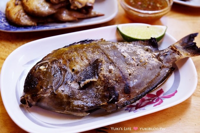 花蓮美食┃宵夜良伴〈米噹泰式碳烤〉烤魚烤肉都超讚! 〈摩利東山鴨頭〉甜而不膩! - yuki.tw