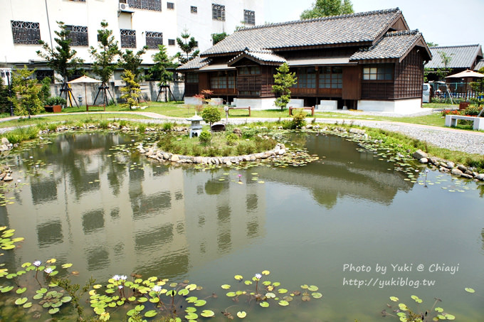  嘉義旅遊┃跟著林龍×幸福嘉遊旅行團(上)‧北門驛&檜意森活村&阿里山森林鐵路車庫園區&動力木雕作品展示館&噴水雞肉飯(小雅店) - yuki.tw