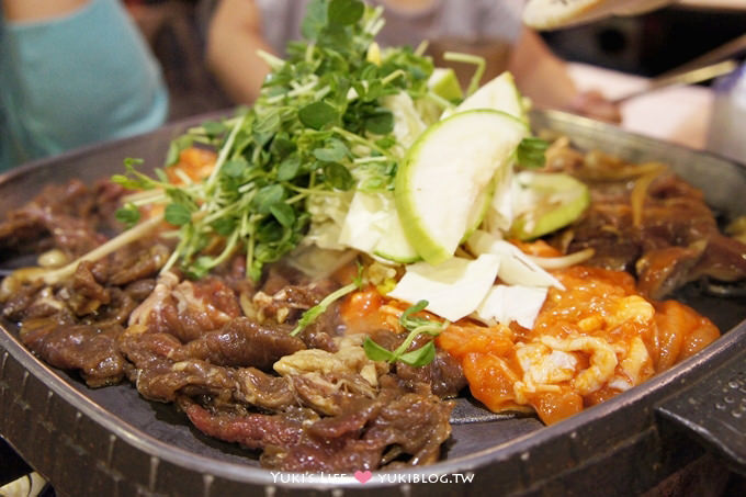 台北美食┃火樹銀花韓式涮烤(烤肉+火鍋吃到飽)‧肉和湯汁在鍋裡滾動好誘人❤ - yuki.tw