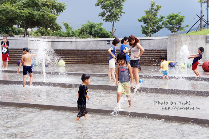 台北旅遊┃鶯歌陶瓷博物館‧夏季清涼限定‧又來去玩水囉～～ 免費的喲！ - yuki.tw