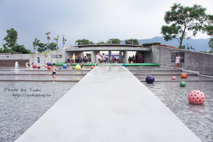 台北旅遊┃鶯歌陶瓷博物館‧夏季清涼限定‧又來去玩水囉～～ 免費的喲！ - yuki.tw