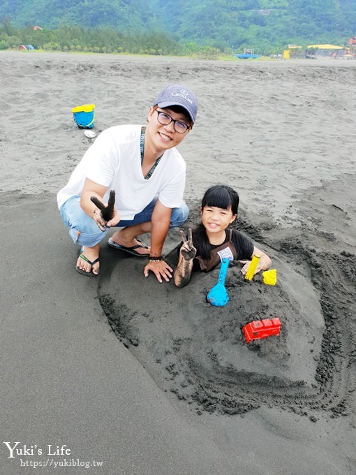 宜蘭景點【頭城9號咖啡外澳館】踏浪玩沙親子景點×龜山島無敵海景下午茶 - yuki.tw