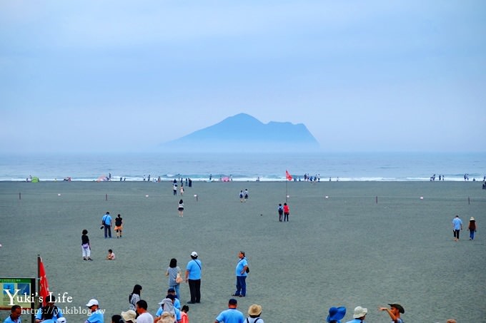 宜蘭景點【頭城9號咖啡外澳館】踏浪玩沙親子景點×龜山島無敵海景下午茶 - yuki.tw