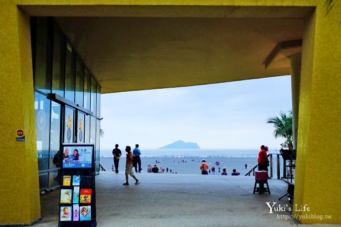 宜蘭景點【頭城9號咖啡外澳館】踏浪玩沙親子景點×龜山島無敵海景下午茶 - yuki.tw