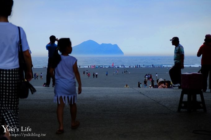 宜蘭景點【頭城9號咖啡外澳館】踏浪玩沙親子景點×龜山島無敵海景下午茶 - yuki.tw