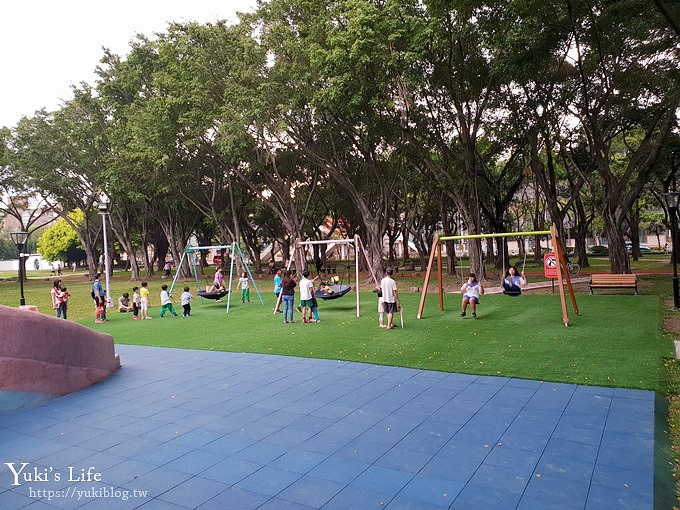 新北景點【溪北生態公園】章魚溜滑梯×海灘風大沙坑挖土機×攀爬網×野餐親子景點(附近隱藏版美食攻略) - yuki.tw