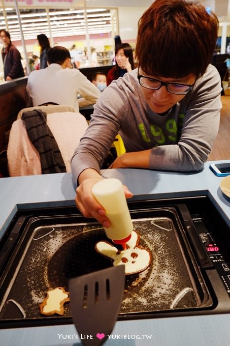 板橋【Yummy Pancake】自己動手做煎鬆餅專賣店、雨天親子遊備案(板橋火車站大遠百周邊美食) - yuki.tw