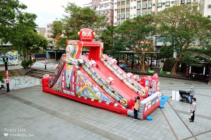 (已閉館)新竹親子景點【竹東動漫園區魔法森林】巨大蘑菇屋拍照散步景點×氣墊溜滑梯 - yuki.tw