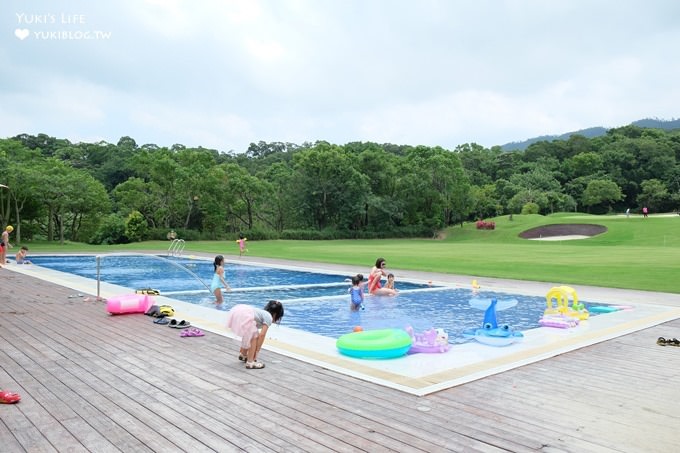 苗栗休閒地標【古斯托義式餐廳】五星級私房玩水游泳親子景點(用餐即可享受全國花園鄉村俱樂部兒童遊戲室、泳池設施) - yuki.tw