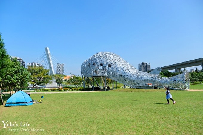 桃園捷運景點【青塘園生態公園】藝術景觀大草皮野餐好去處！(體育園區站) - yuki.tw