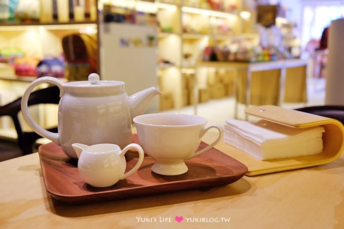 台北【Wiz微禮 Gifts & Cafe 松菸店】文青禮品咖啡館、不限時免費插座/wifi@市政府站 (送Yuki親自挑選禮物四份) - yuki.tw