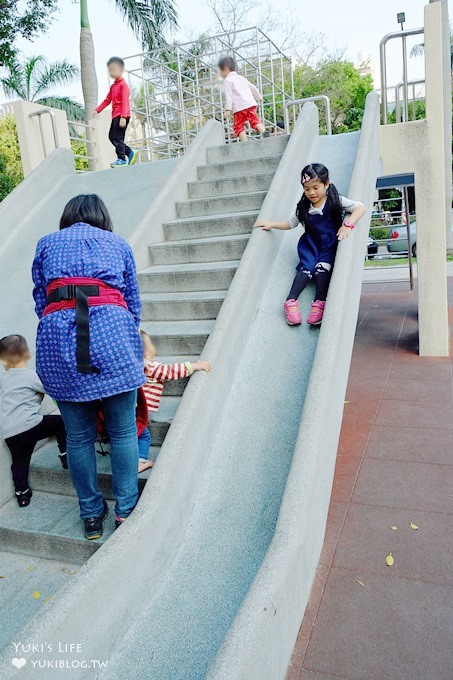 巨城週邊免費親子景點【新竹中央公園】特色兒童主題沙坑溜滑梯×網狀盪鞦韆 - yuki.tw