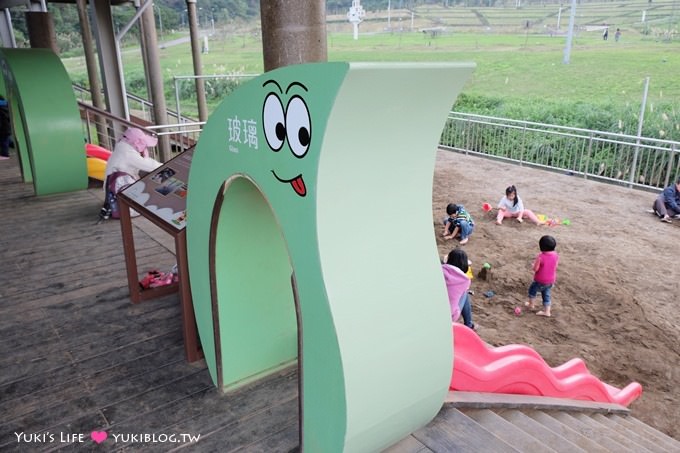 台北特色公園【山水綠小樂園】雙道溜索超刺激！草皮野餐玩沙趣 - yuki.tw