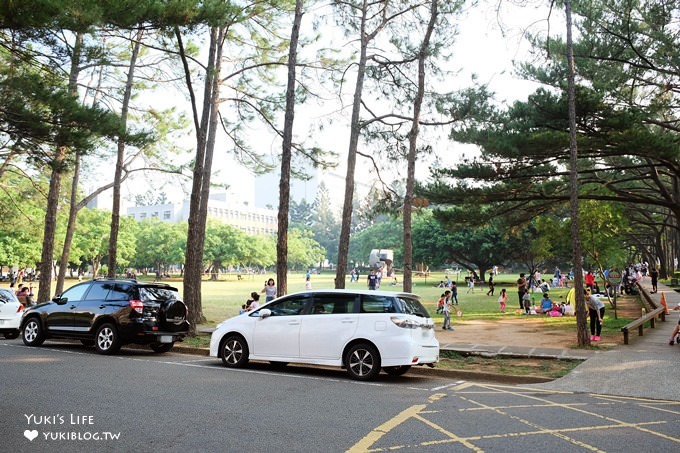 野餐推薦景點》中央大學小木屋鬆餅↬大草皮下午茶野放時光×親子同遊免費好去處 - yuki.tw