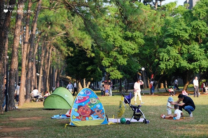 野餐推薦景點》中央大學小木屋鬆餅↬大草皮下午茶野放時光×親子同遊免費好去處 - yuki.tw