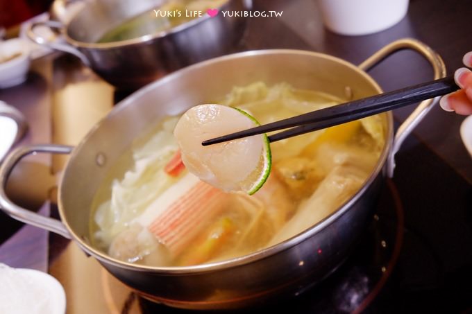 台北內湖食記【鼎膾一品涮涮鍋】好威的精緻高檔食材火鍋! 天使大紅蝦、北海道生食級干貝、極黑牛小排 - yuki.tw