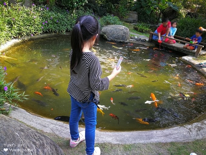 彰化田尾親子景點【全得玫瑰莊園】歐風浪漫建築景觀餐廳×草皮沙坑溜滑梯還能餵魚 - yuki.tw