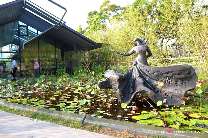 淡水免費新景點【雲門劇場×花語餐廳】紅水烏龍奶茶冰樂加珍珠×台灣茶創意餐廳(花語已歇業) - yuki.tw