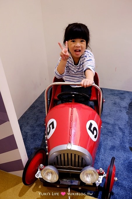 台北育兒【Fun kid fun 樂童樂親子遊樂園】超質感遊戲空間!可以在室內開車! @劍南路站 - yuki.tw