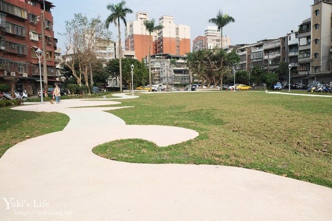 新北景點【佳和公園】大型波浪攀爬網特色公園×無邊際沙池、親子免費好去處！(有停車場) - yuki.tw