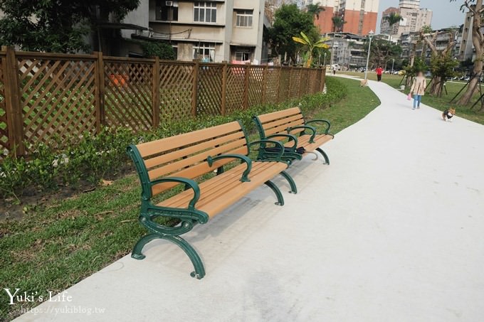 新北景點【佳和公園】大型波浪攀爬網特色公園×無邊際沙池、親子免費好去處！(有停車場) - yuki.tw