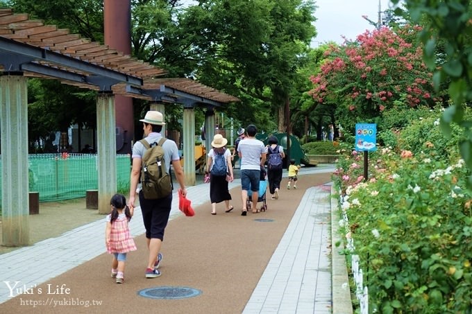 東京親子景點【荒川遊園地】親子同遊高CP值遊樂園!餵動物、釣魚、玩水去！ - yuki.tw