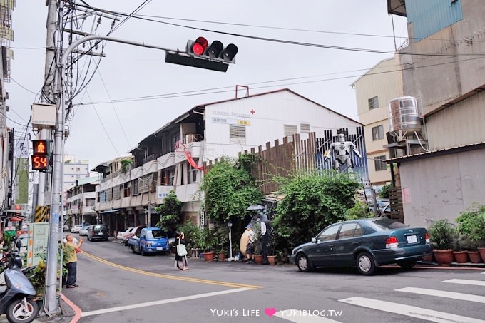 台中大里景點【3D立體豆豆龍】龍貓公車何時才來呢? - yuki.tw