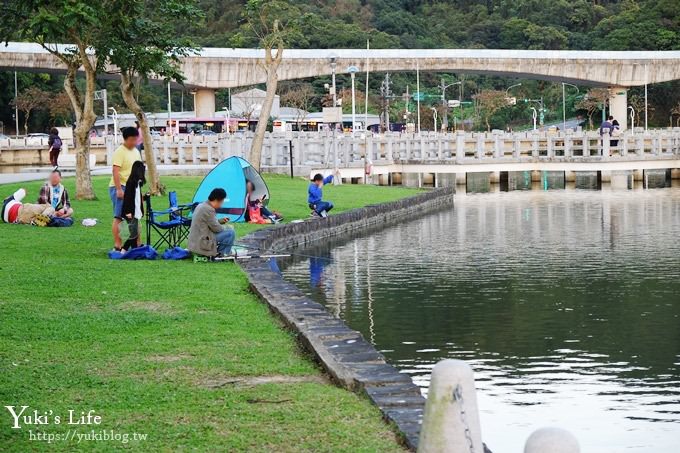 台北景點【大湖公園】搭捷運野餐去×超大草坪湖景親子景點 落羽松景點 - yuki.tw