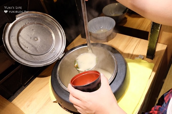 台北美食【滿燒肉丼食堂】超高人氣燒肉飯×水嫩溫泉蛋×丼飯口袋名單又一家(通化店食記/六張犁站) - yuki.tw